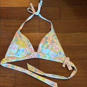 NWT Victoria’s Secret Swim, Removable pads, M